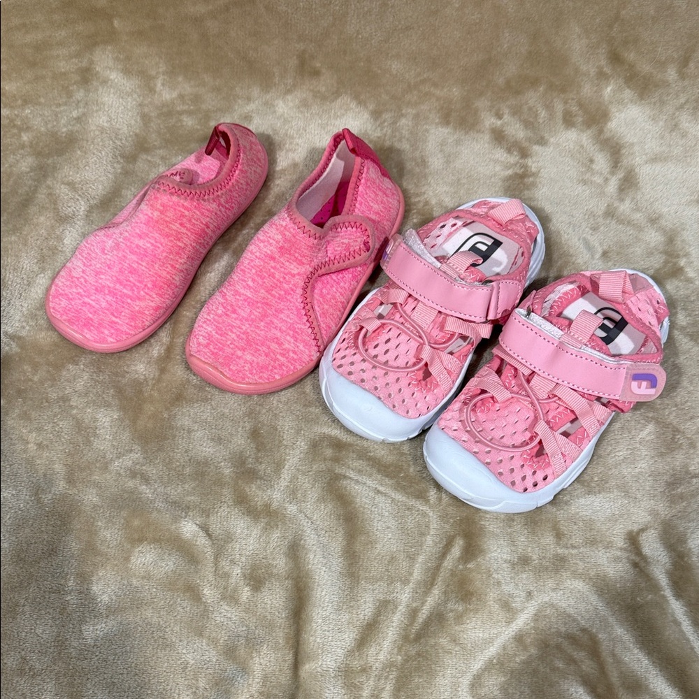 Kids Pink Water Shoes Set